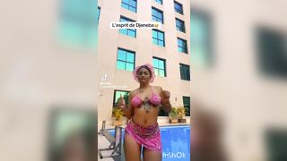 Etoile de mer exibe son sextoys