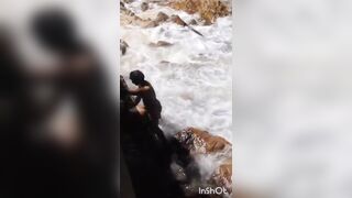 Les malgaches baisent a la plage