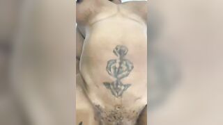 Baise la grosse et la faire giclé