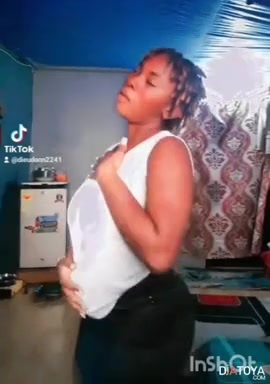 Kamano fait une vidéo en regardant du porno