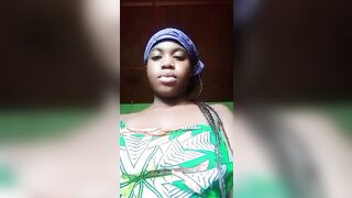 MA COUSINE JOUE AVEC SON MEC