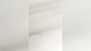 Une hardanne Mauritanienne se masturbe dans les toilettes