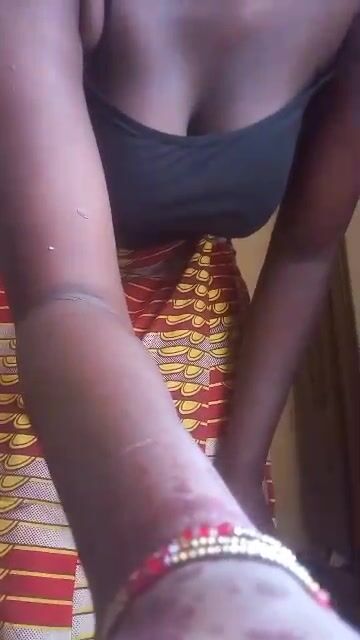 batoma à fait vidéo nue