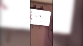 Des hommes ghanéens et nigérians baisent une étudiante indienne à Londres.