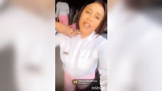 Une femme mariée fait une vidéo pour son amant