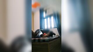 Un homme nigérian baise une Indienne.