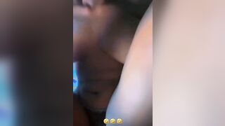 Sextape sur chatte poilue gros seins