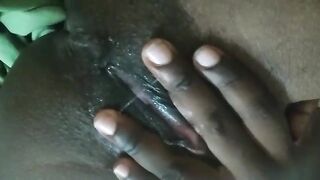 EXCITE QUAND ELLE DORT AVEC SA SOEUR