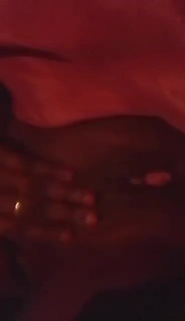 Hadja fanta montre sa chatte part3