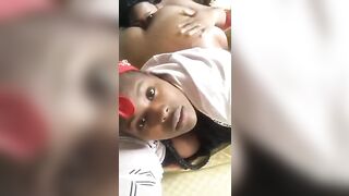 Fellation lesbienne sur gros cul