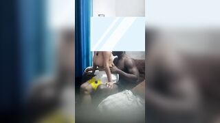 Sous-titres : Fille indienne baisant un homme nigérian